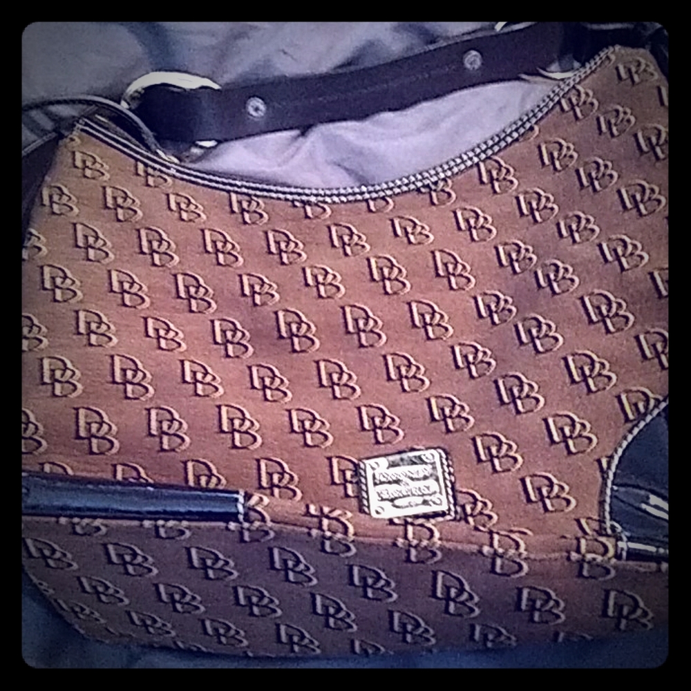 Hand bag